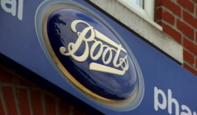 Boots sign