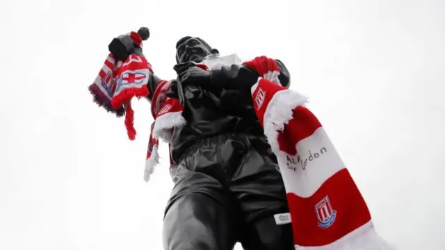 Scarves around Gordon Banks statue