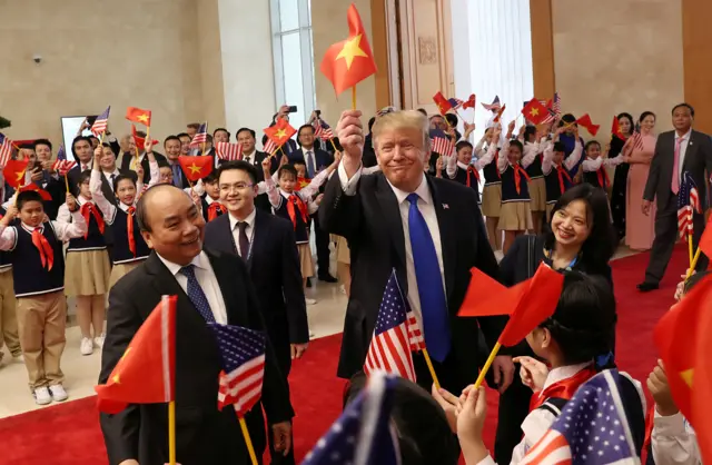 Mr Trump in Vietnam with the Vietnamese Prime Minister