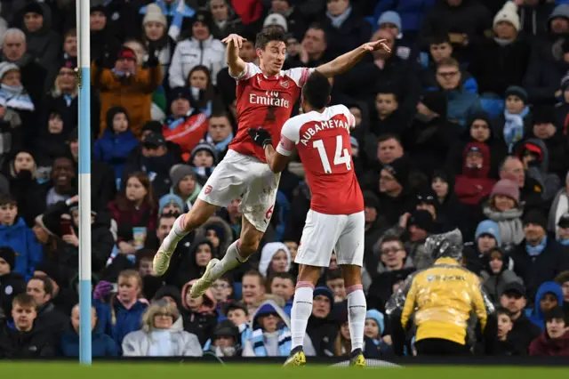 Laurent Koscielny scores