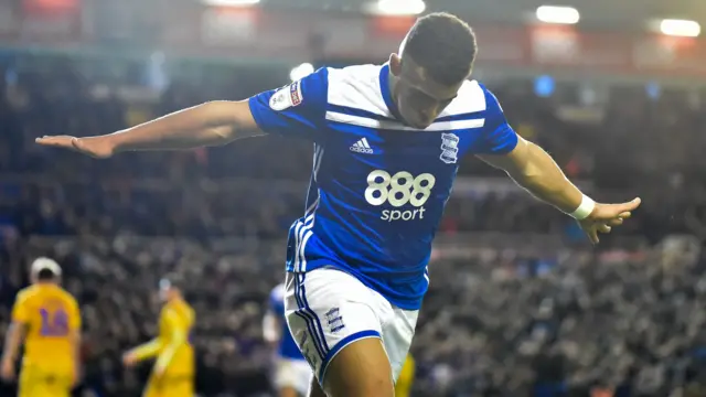 Che Adams