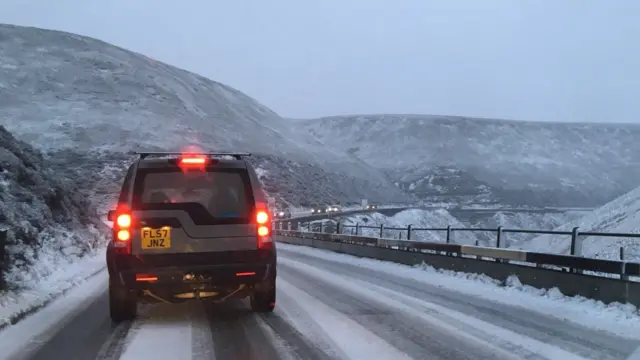 Cars on Snake Pass