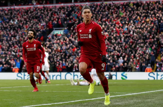 Roberto Firmino celebrates