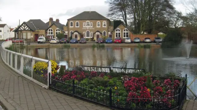 Swanland village pond