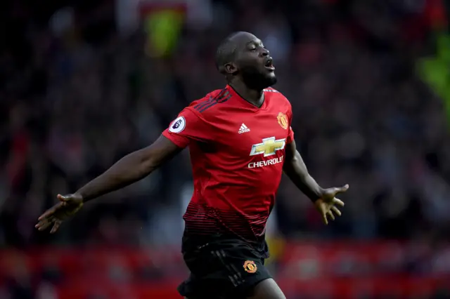 Romelu Lukaku celebrates