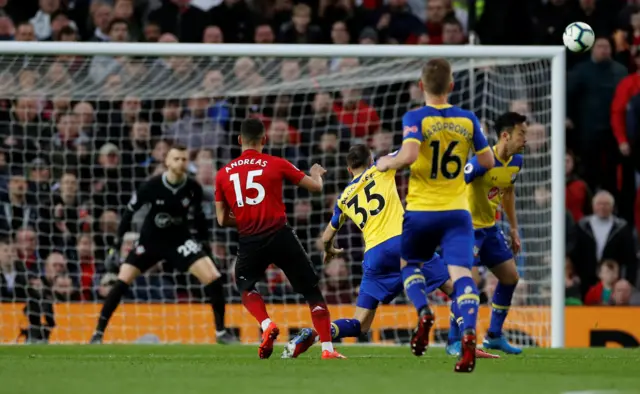 Andreas Pereira scores