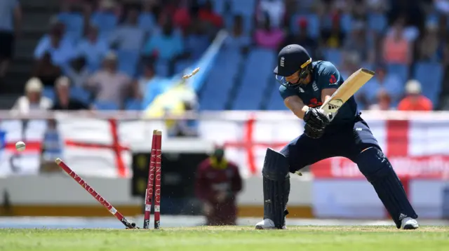 Tom Curran is bowled