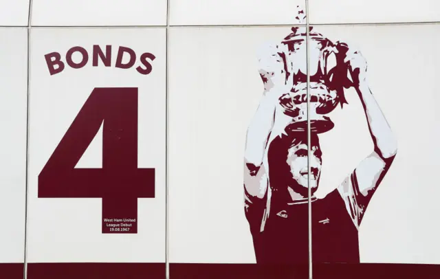 Billy Bonds tribute