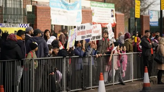 Parents, children and protesters demonstrate against the "No Outsiders" programme