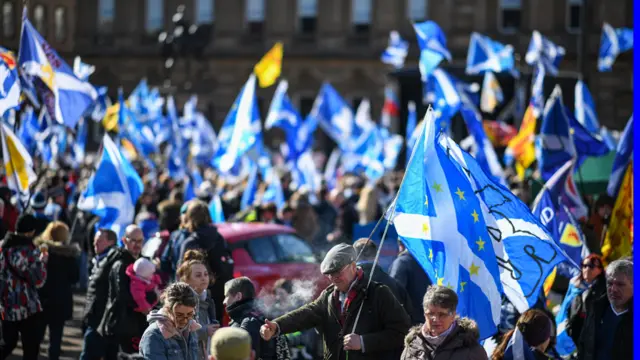 Scottish independence supporters gather in George Square for a Hope Over Fear Rally on March 24, 2019 in Glasgow