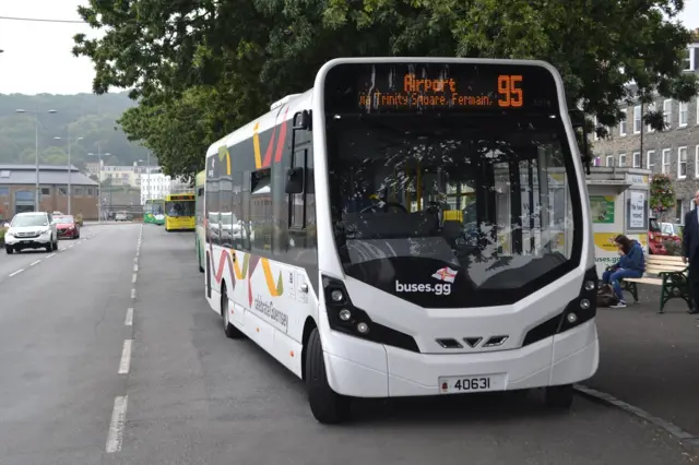 A Guernsey bus