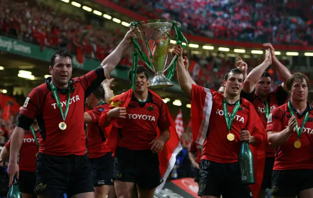 Munster beat Biarritz in Cardiff in 2006 to win the first of their two European Cups