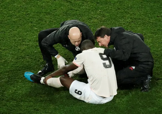 Romelu Lukaku receives treatment