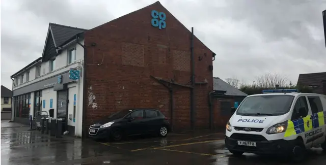 Co-op, Oakwood Lane