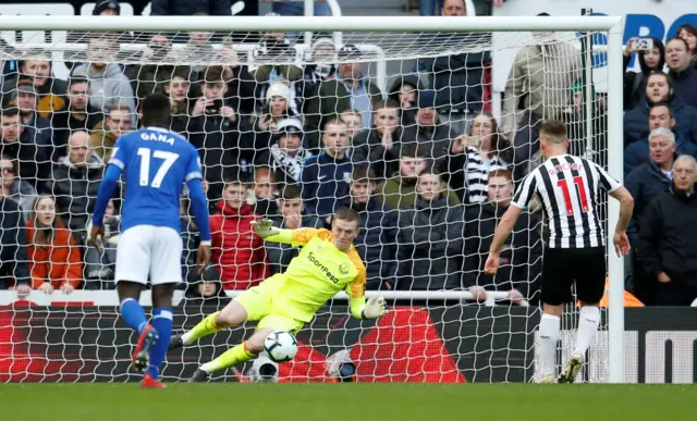 Jordan Pickford saves Matt Ritchie's penalty