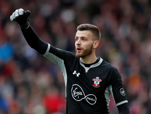 Angus Gunn