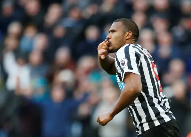 Salomon Rondon scores for Newcastle