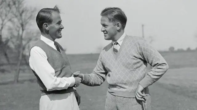 Bob Jones (right) shakes hands with Paul Runyan before the first Masters tournament at Augusta