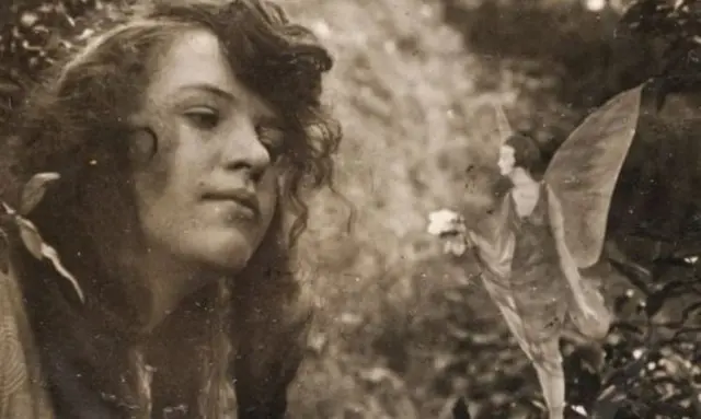 Cottingley Fairies photograph