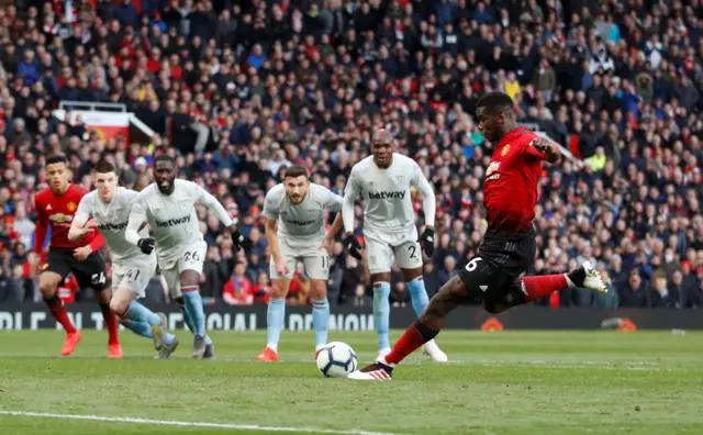 Paul Pogba scores