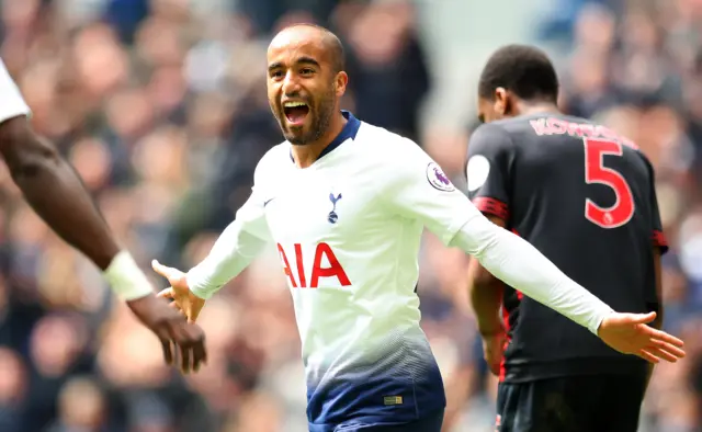 Moura celebrates