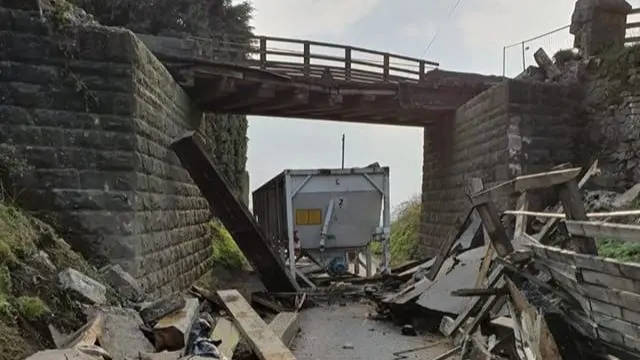 Damaged bridge