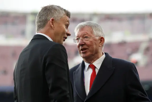 Ole Gunnar Solskjaer and Alex Ferguson at the Nou Camp