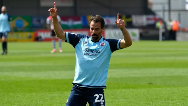 Filipe Morais celebrates