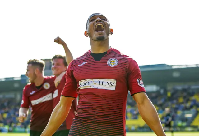 Simeon Jackson scored St Mirren's third goal at Livingston