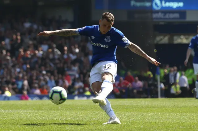 Lucas Digne of Everton scores