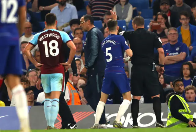 Maurizio Sarri sent off by referee Kevin Friend