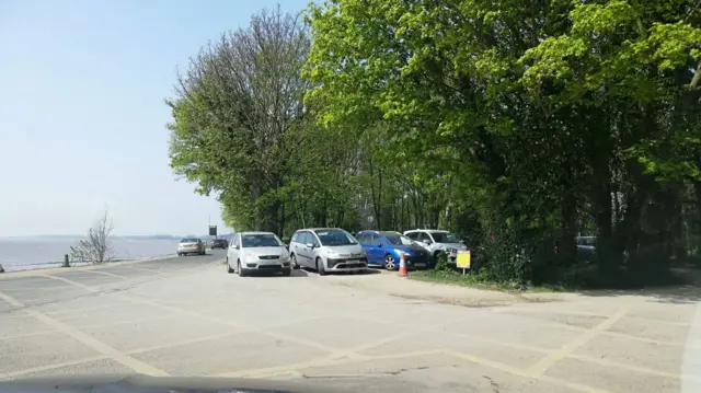 Cars on Hessle Foreshore