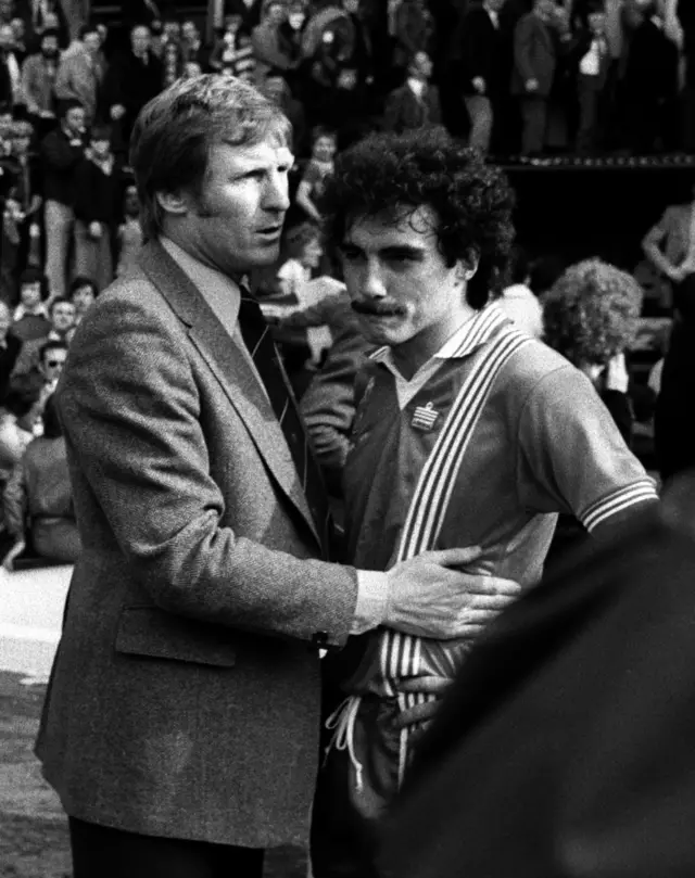 Billy McNeill consoles Willie Miller after the 1978 Scottish Cup final