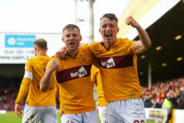 David Turnbull (right) fired the winner for 10-man Motherwell