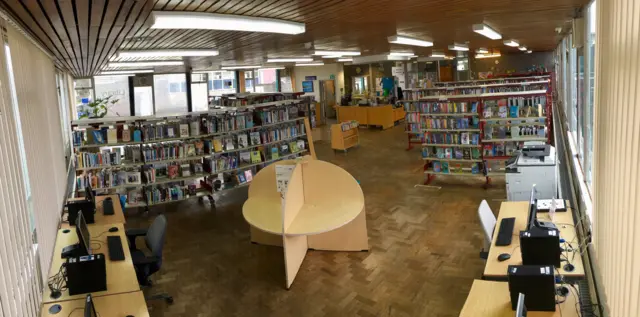 Torpoint Library