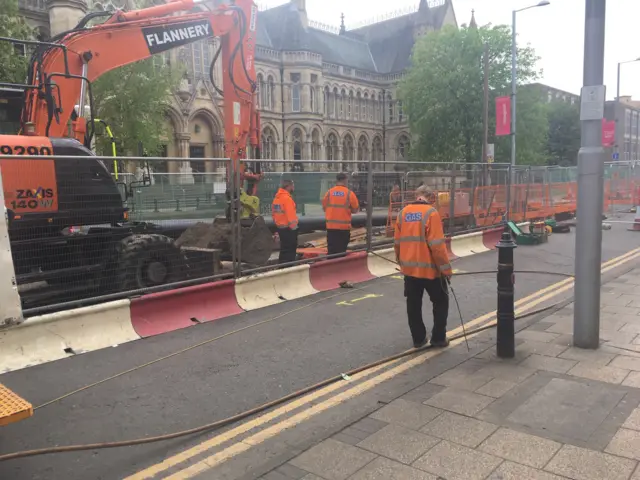 Shakespeare Street gas pipe repair work