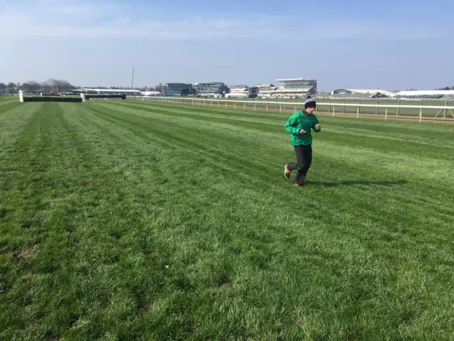 Jogging jockeys