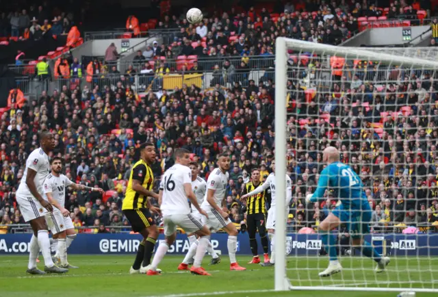 Gerard Deulofeu scores Watford's first goal