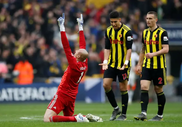 Heurelho Gomes celebrates