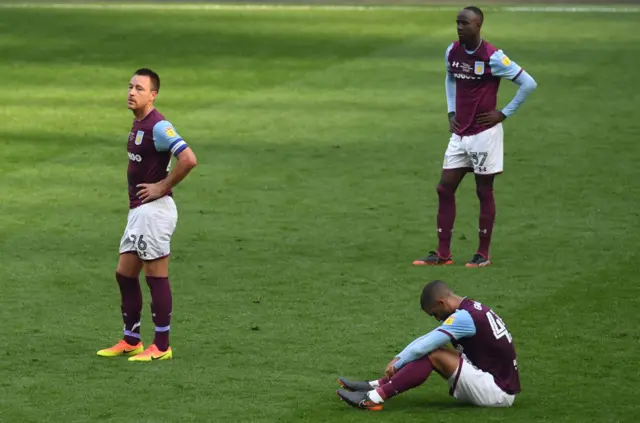 Dejected Aston Villa players at Wembley