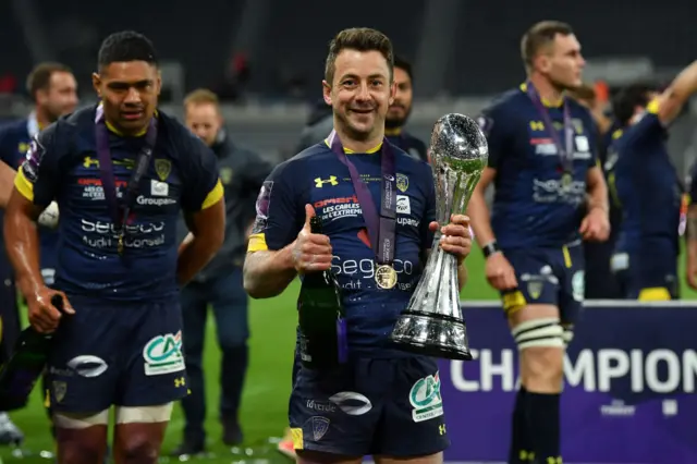 Greig Laidlaw with the trophy