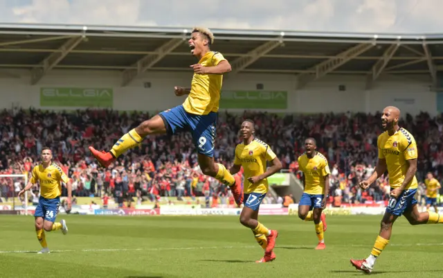 Lyle Taylor