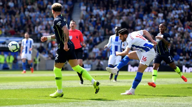 Alireza Jahanbakhsh shoots