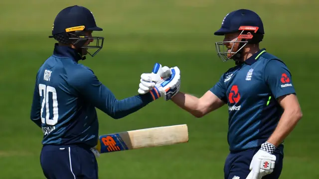 Jason Roy and Jonny Bairstow of England shake hands