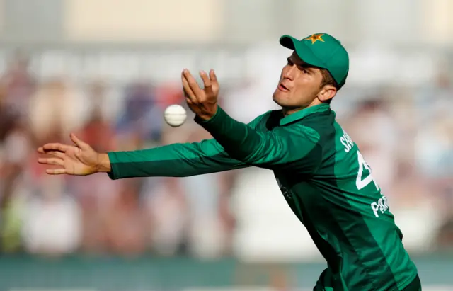 Shaheen Afridi drops a chance to catch out England's Jason Roy