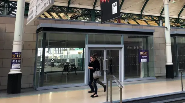 An empty unit at Hull Paragon Station