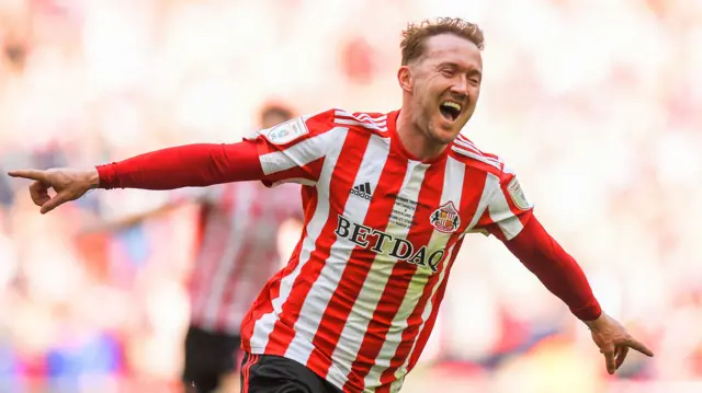 Aiden McGeady in action for Sunderland