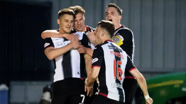 St Mirren beat Hamilton on Monday night