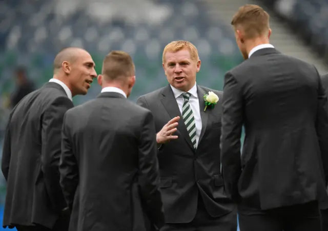 Neil Lennon with his Celtic players