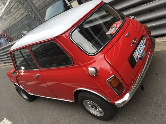 Mini